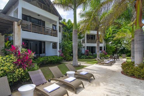 canoe_cove_villa_1