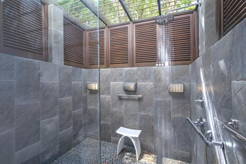 canoe_cove_villa_13