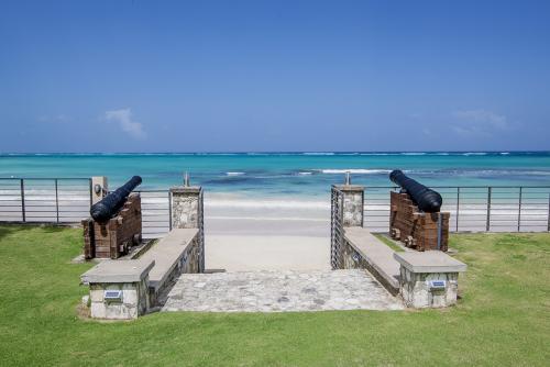 canoe_cove_villa_3